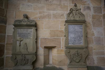 Moriz Kirche Grabplaten Ausen