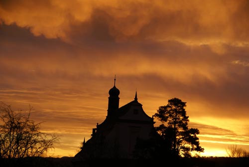 Wallfahrtskirche Weggental bei Sonnenaufgang