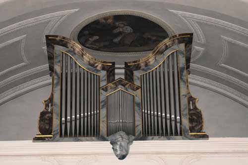 Wallfahrtskirche Weggental Obere Orgelteil mit Deckenfreske 1. Gesätz: Jesus, der für uns Blut geschwitzt hat